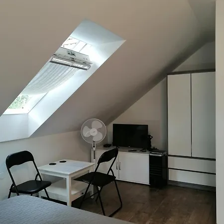 Sobe Pri Rozi Quarto em Acomodações Particulares