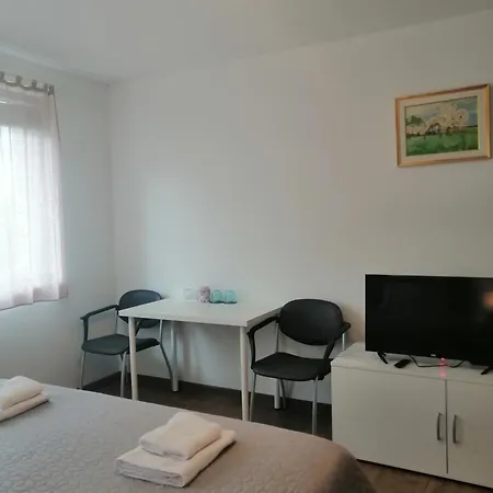 Quarto em Acomodações Particulares Sobe Pri Rozi