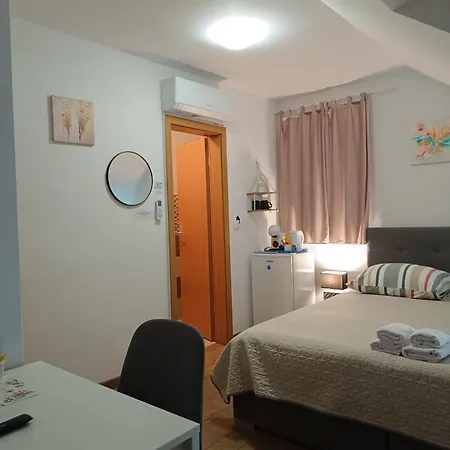 Sobe Pri Rozi