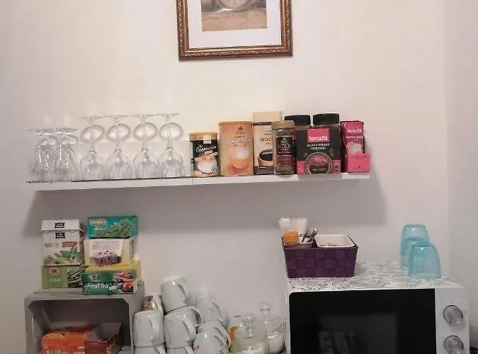 Sobe Pri Rozi Postojna